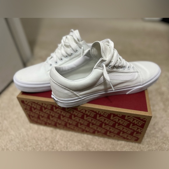 Vans Old Skools, White, Size 10 - Picture 2 of 5